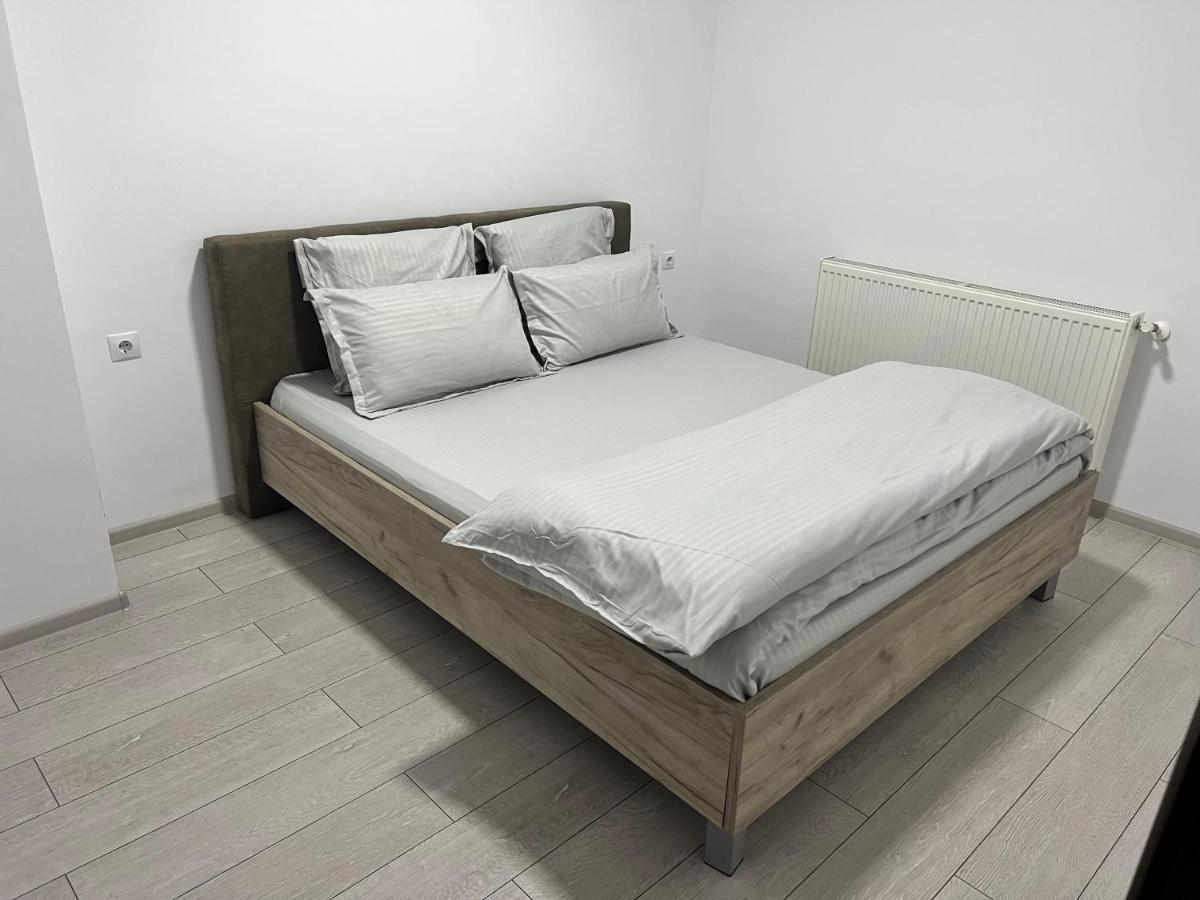 דירות Râmnicu Vâlcea The Bliss מראה חיצוני תמונה